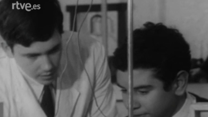 Programas y Concursos en el Archivo de RTVE - Tiempo libre - La aventura de la ciencia