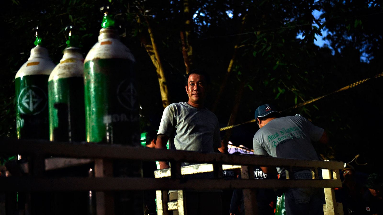 Carrera contra el reloj en Tailandia para rescatar a los niños y al entrenador atrapados en una cueva