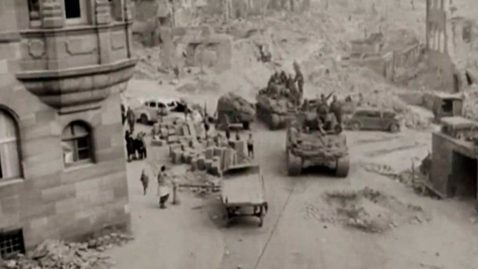 Documaster - La Capitulación. Las últimas horas que acabaron con la 2ª Guerra Mundial - ver ahora