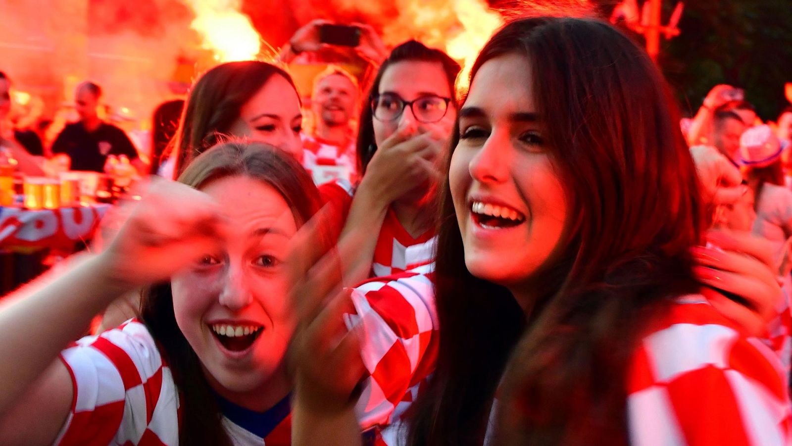 Mundial 2018. Fiesta en las calles de Croacia e Inglaterra | Ver