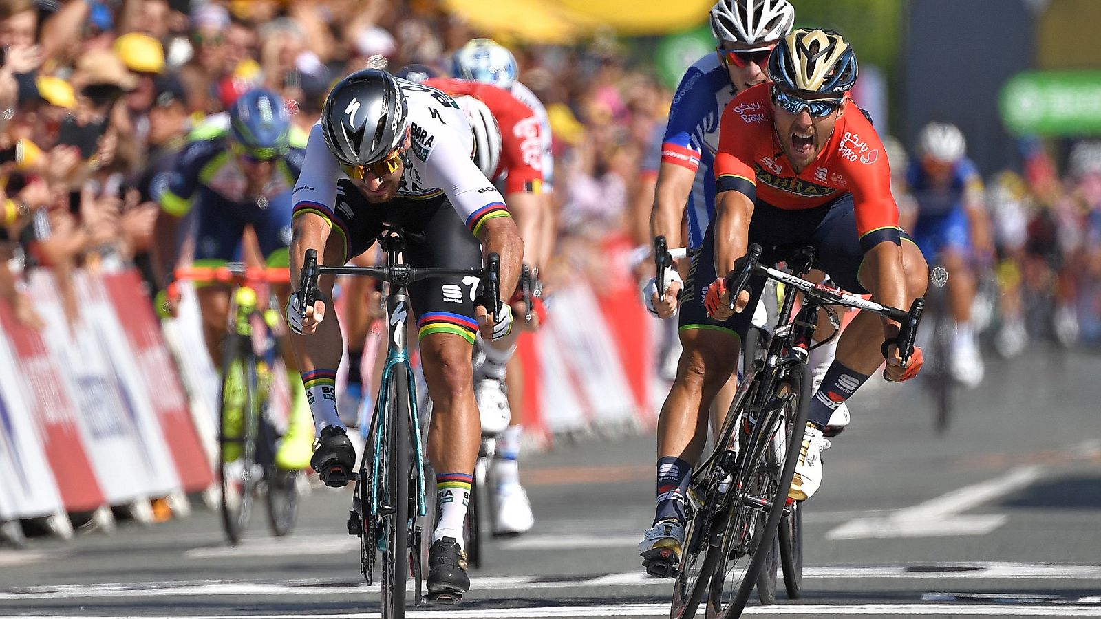 Tour 2018 | Sagan se impone al esprint y se pone líder del Tour