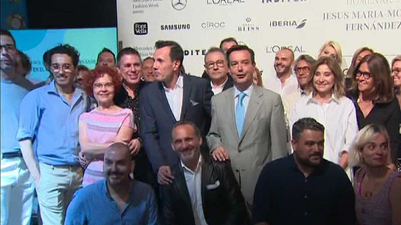 Homenaje al director de 'Flash Moda' en la Semana de la Moda de Madrid