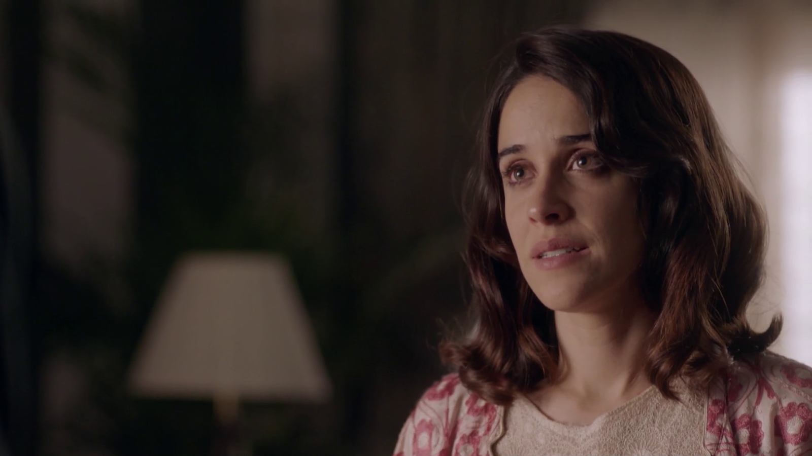 La otra mirada - Martín encuentra a Manuela en casa