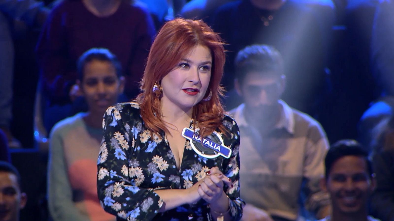 Crush - Natalia, directora de colegio y cantante de ópera