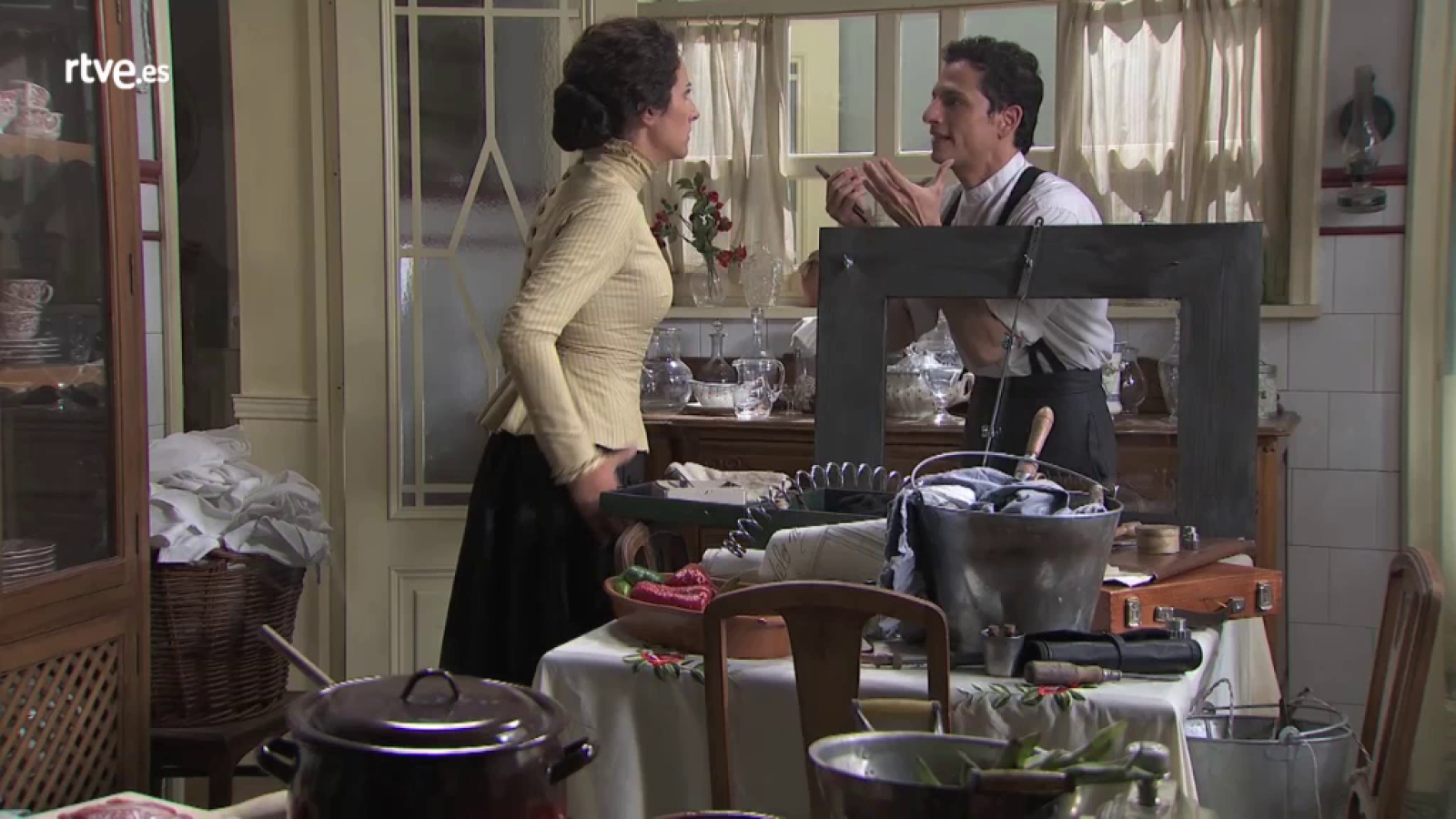 Acacias 38 - Antoñito vuelve a dejar plantada a Lolita