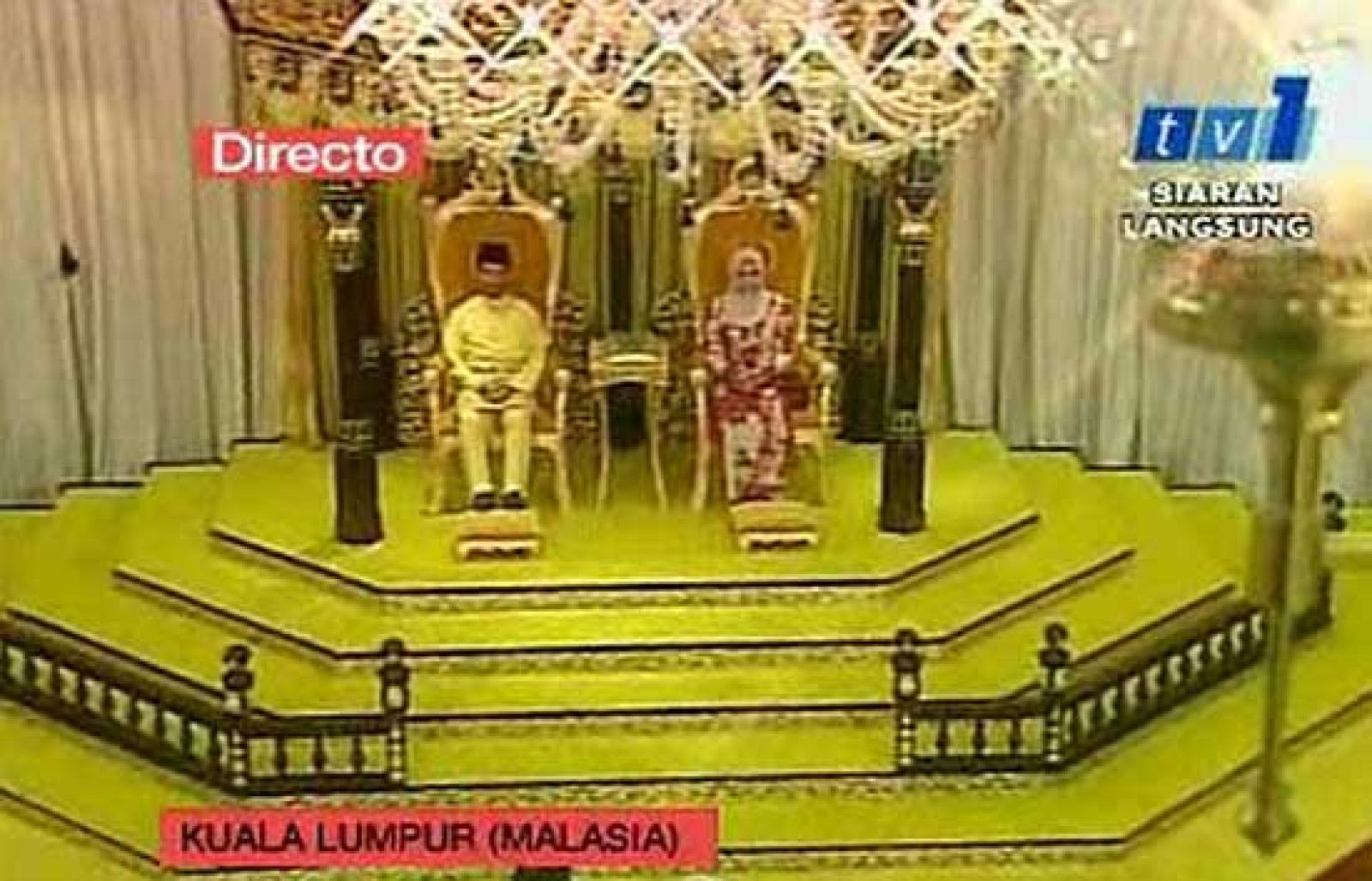 Najib Razak asume el cargo de nuevo primer ministro de Malasia | Ver