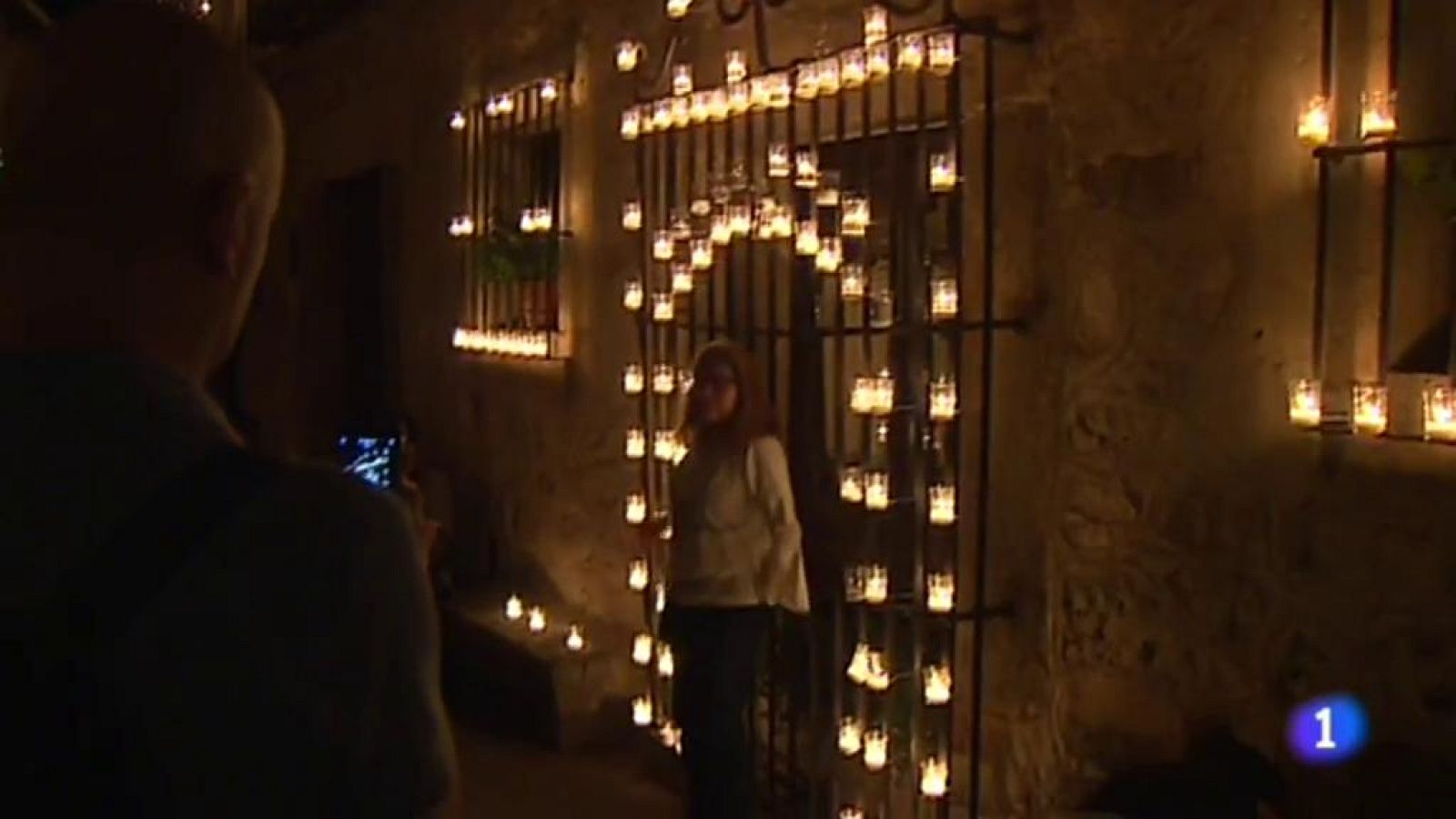 Pedraza, en Segovia, celebró anoche su noche mágica