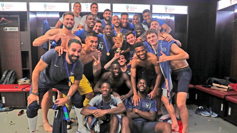 La fiesta de Francia en el vestuario