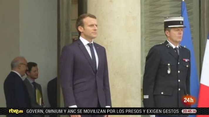 La tarde en 24h - El presidente Macron cumple un año de mandato con su imagen deteriorada