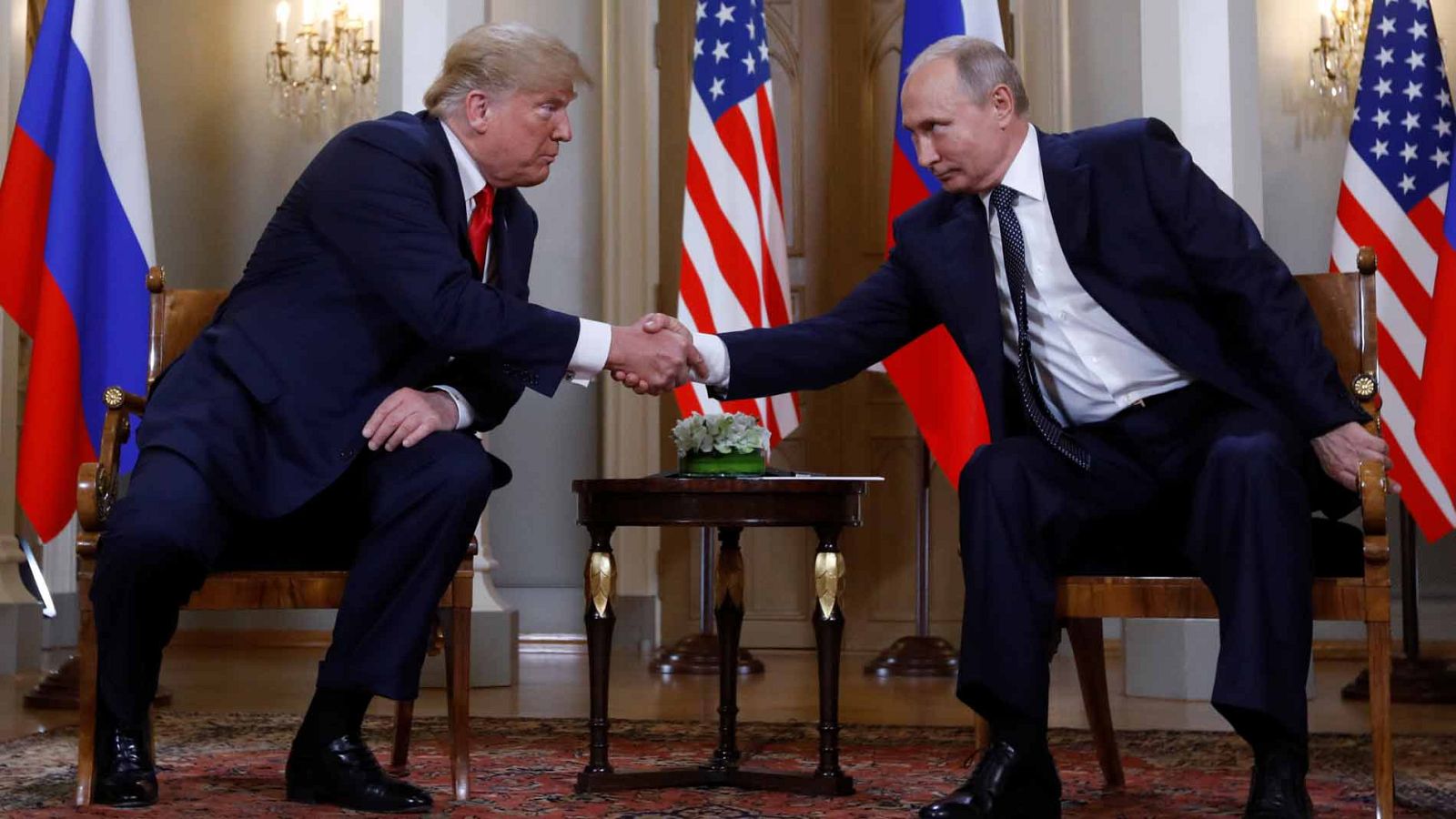 Trump y Putin se reúnen en Helsinki con el objetivo de superar la crisis en sus relaciones bilaterales