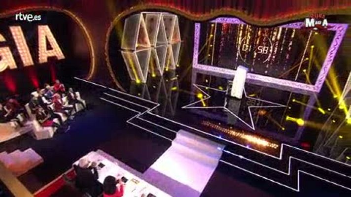 Pura magia - El flow de Davig el Magow cortando por la mitad