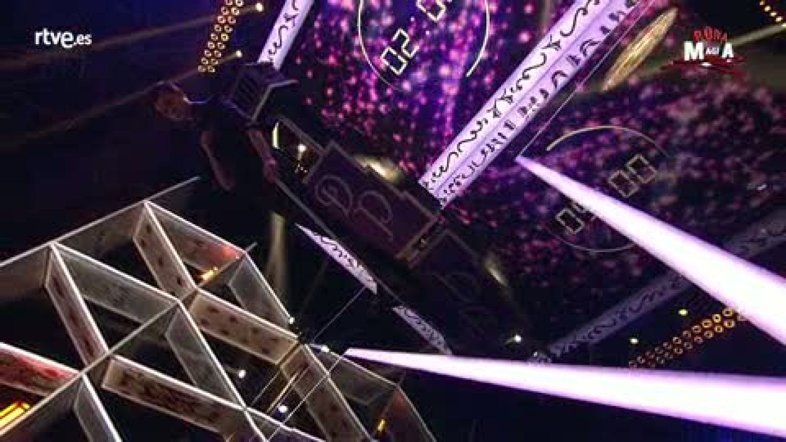 Dani Polo y su aparición de palomas