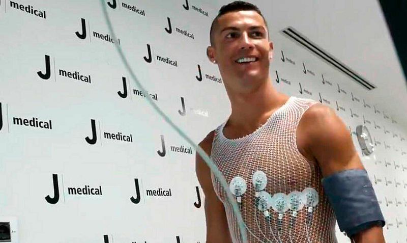 Cristiano Ronaldo pasa el reconocimiento con las Juventus