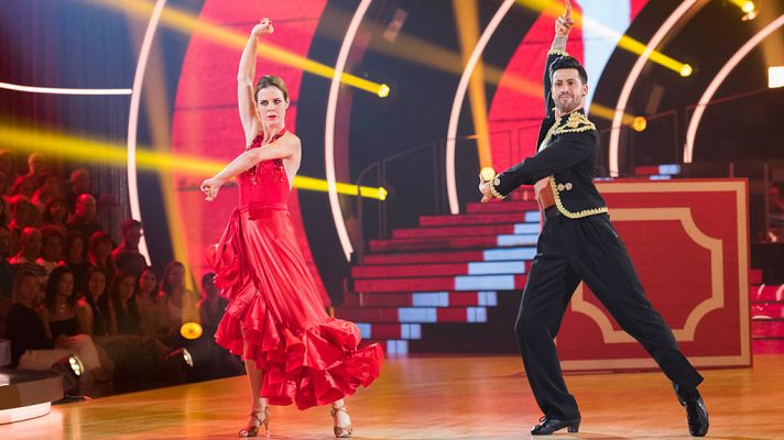 Bailando con las estrellas - Amelia y Rubén Rodríguez bailan "España cañí"