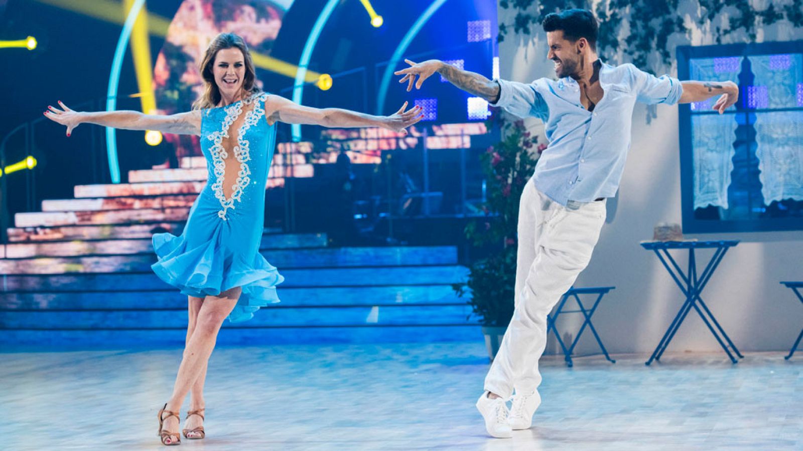 Bailando con las estrellas - Amelia y Rubén Rodríguez bailan "Dancing queen"