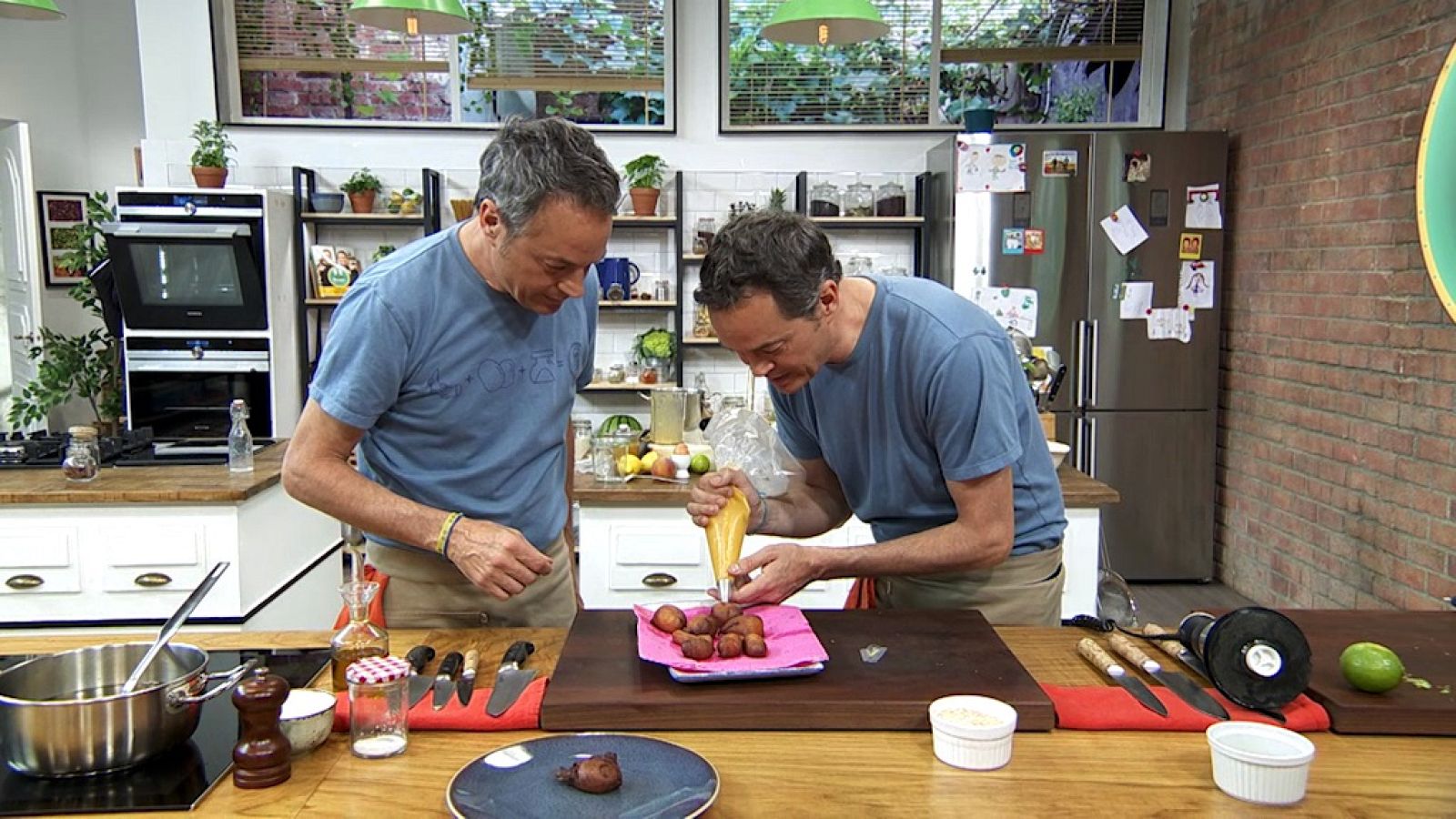 Torres en la cocina - Arroz de cabracho y buñuelos de melocotón - ver ahora