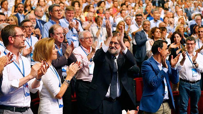 Telediario 1 - Congreso del PP | Dirigentes del partido coinciden en destacar la "grandeza" de Rajoy en su despedida