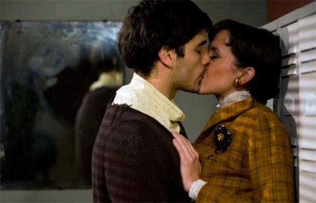 Amar en tiempos revueltos - Alfonso y Ana, pasión sin medida