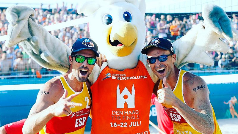 La pareja española formada por Pablo Herrera y Adrián Gavira ha conquistado la medalla de bronce voley playa al derrotar en la final de consolación a los rusos Semenov y Leshukov.
