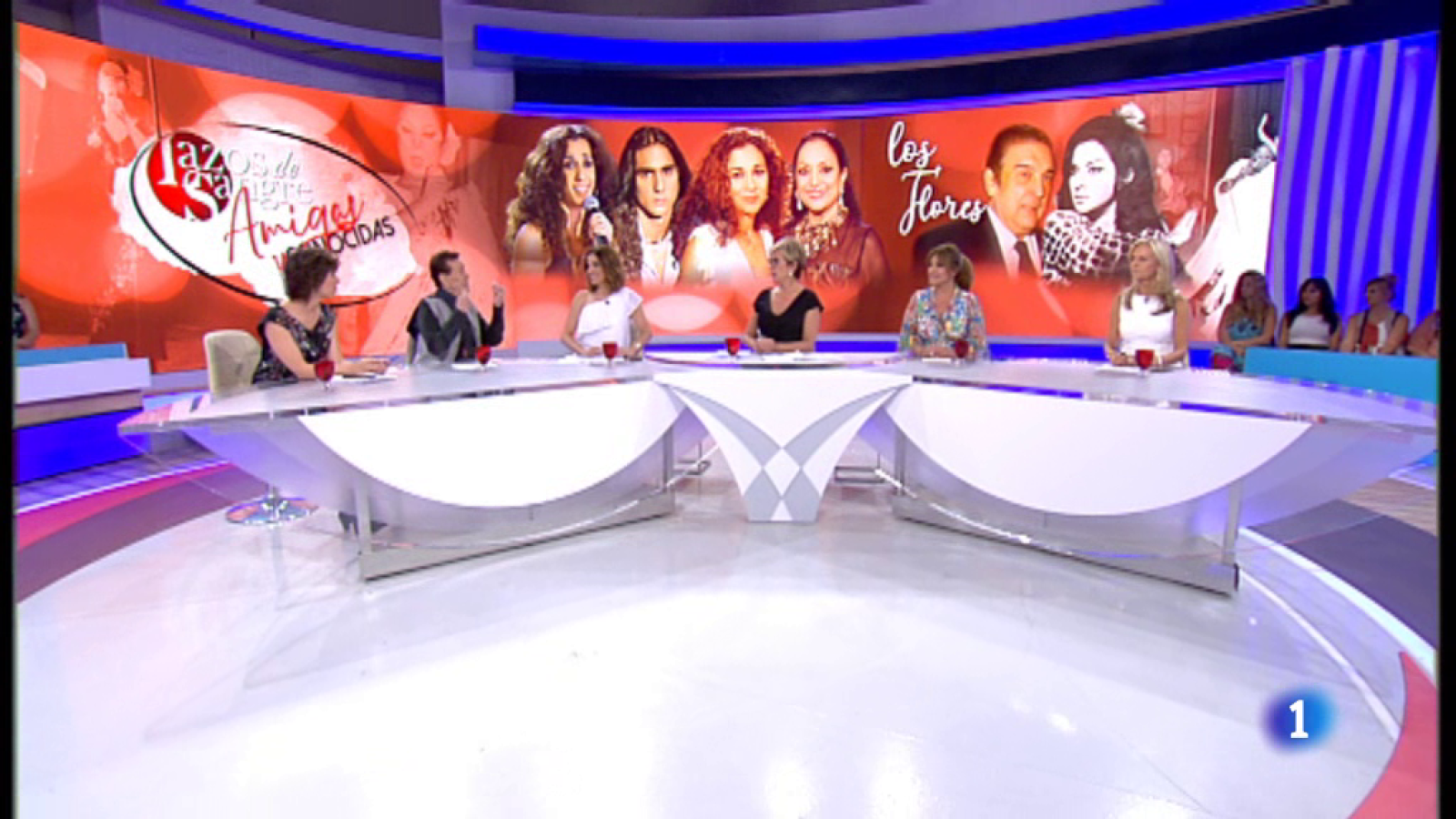 Amigas y conocidas - Especial 'Lazos de sangre': La saga de los Flores (Tertulia) - Ver ahora