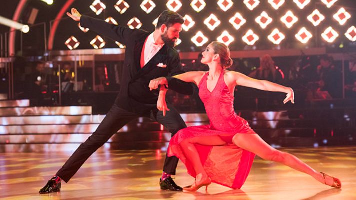 Bailando con las estrellas - Manu Sánchez y Mireya bailan "Feeling good"