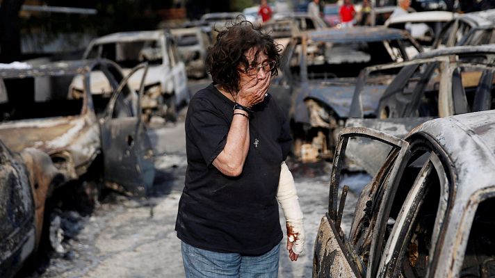 Informativo 24h - Grecia busca a los desaparecidos de los incendios que han dejado ya 76 muertos