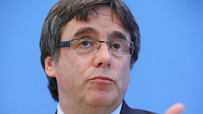 Informativo 24h - Puigdemont: "No tardaré 20 años en pisar suelo catalán"