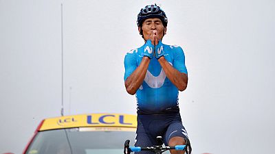 El colombiano Nairo Quintana (Movistar) gan� la decimos�ptima etapa del Tour de Francia, disputada entre Bagn�res-De-Luchon y el Col du Portet, de 65 kil�metros, en la que el brit�nico Geraint Thomas (Sky) reforz� el maillot amarillo.