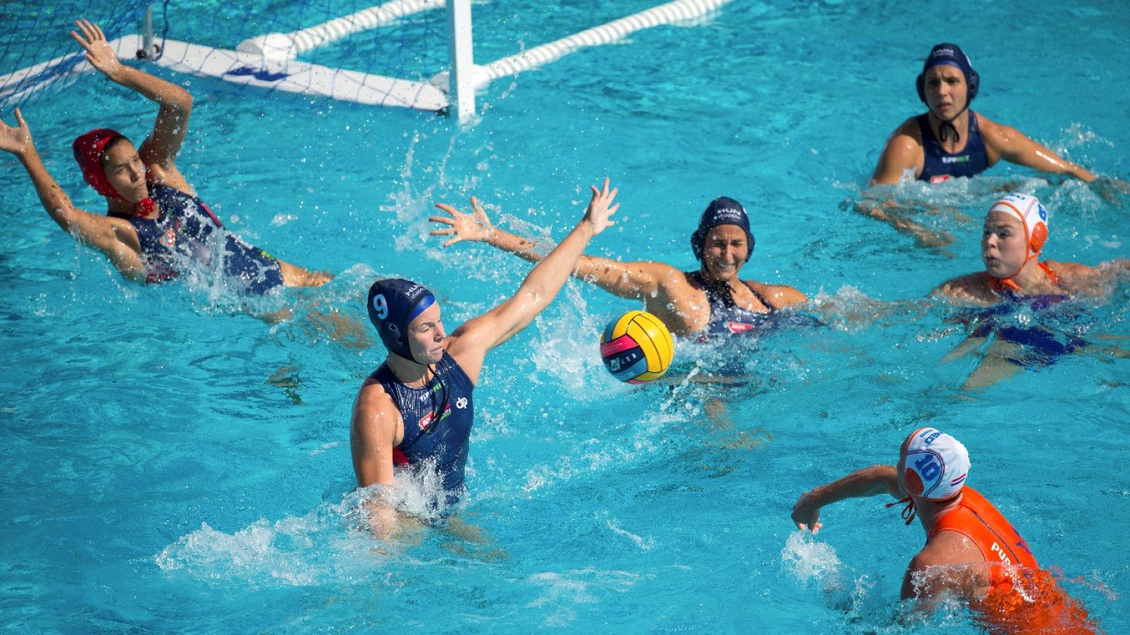 Waterpolo - Campeonato de Europa Femenino 1ª Semifinal: Holanda - Hungria