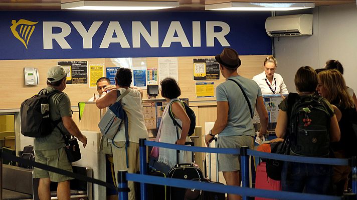 Telediario 1 - Los sindicatos no descartan más paros tras la segunda jornada de huelga de los tripulantes de cabina de Ryanair