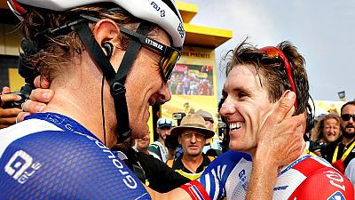 El equipo dirigido por Madiot celebr� la victoria de su 'sprinter', la primera de un equipo galo en esta 105� edici�n.