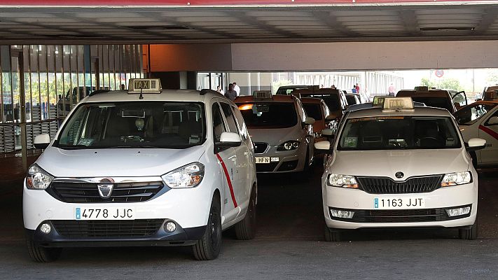 Informativo 24h - Huelga de taxistas a la espera de la reunión con Fomento