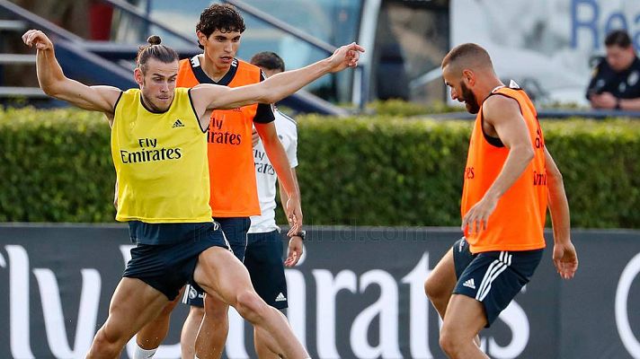 Telediario 1 - El Madrid se entrena atento al mercado