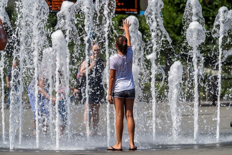 Calor intenso en el noreste y puntos de Castilla-La Mancha y Andalucía