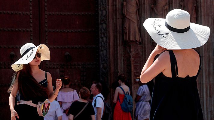 Telediario 1 - Un total de 14 provincias, en alerta por calor