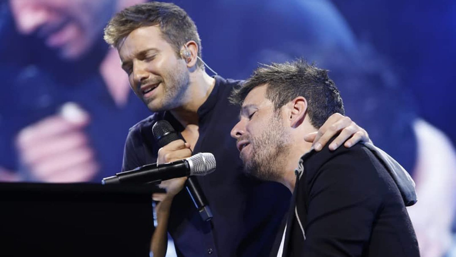 Pablo Alborán tras el concierto en el Teatro Real