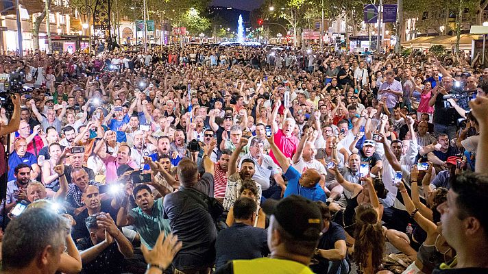 Informativo 24h - El taxi desconvoca la huelga tras la decisión de Fomento de permitir a las autonomías regular sobre las VTC