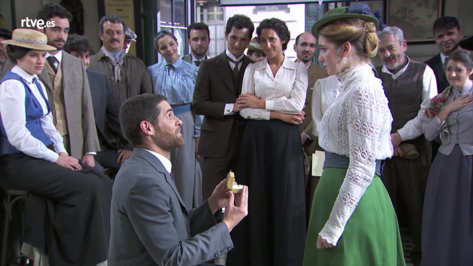 Acacias 38 - Peña se declara a Flora