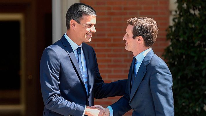 Informativo 24h - Recibimiento de Pedro Sánchez a Pablo Casado en la Moncloa