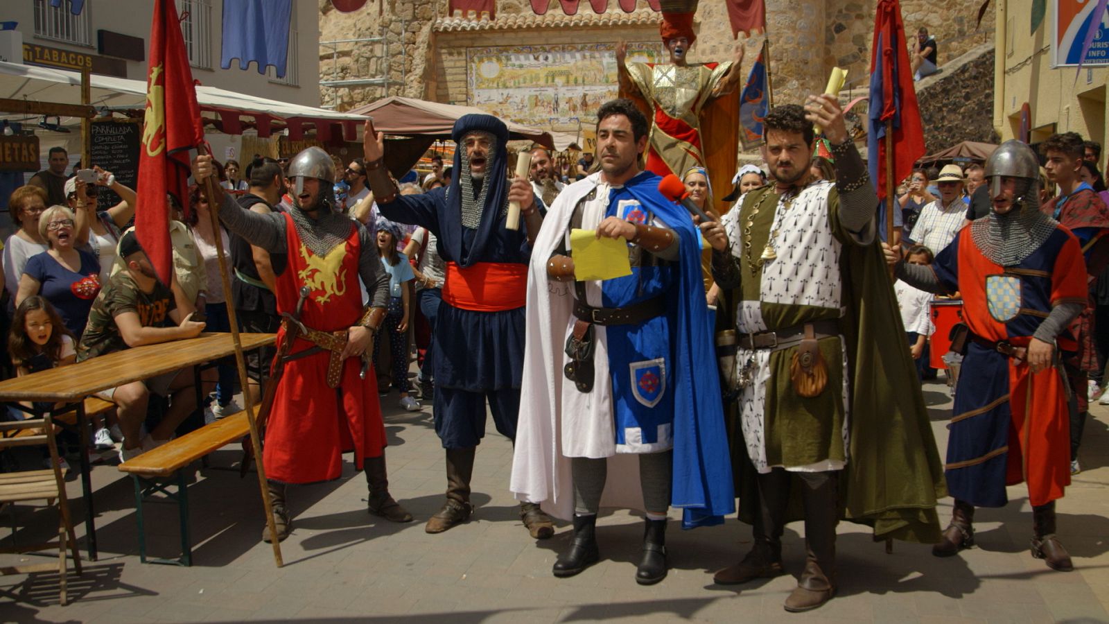 Así empieza el último programa de "El paisano" en las fiestas de Cofrentes