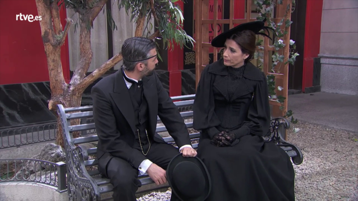 Acacias 38 - Silvia cuenta sus sospechas a Felipe