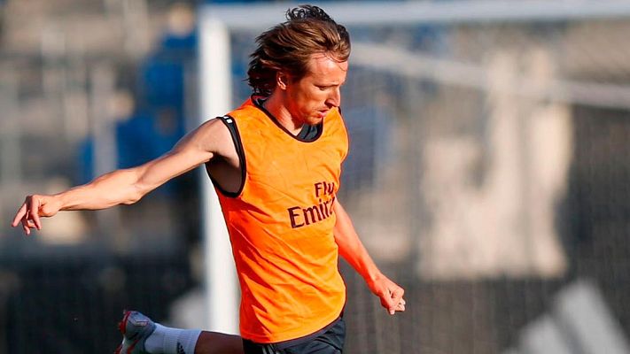 Telediario 1 - El Real Madrid y los agentes de Modric acercan posturas