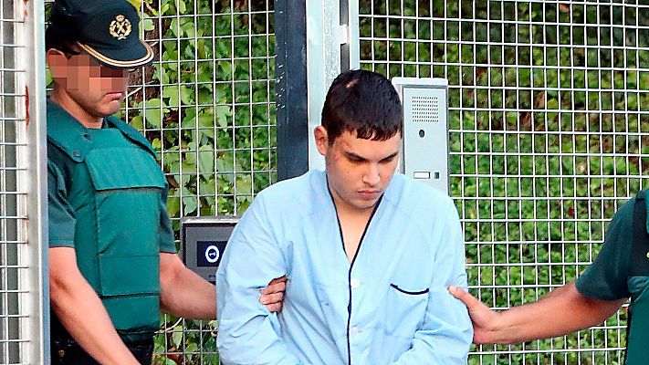 Telediario 1 - La captación de los jóvenes que atentaron en Barcelona y Cambrils se asemeja a la de las sectas