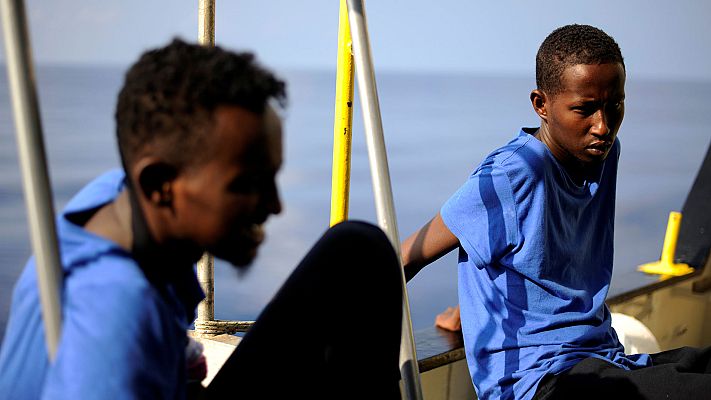 Telediario 1 - España acogerá a 60 migrantes del Aquarius junto a otros países de la UE después de que atraque en Malta