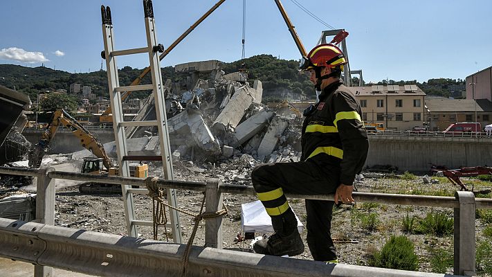 Telediario 1 - Italia confirma que las viviendas bajo el viaducto son inhabitables y sigue buscando desaparecidos