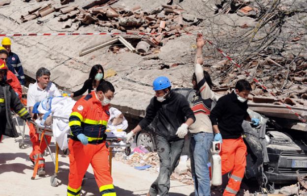  - Devastador terremoto en Italia
