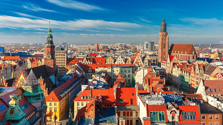 Paraísos cercanos - Polonia (Semper Invicta)