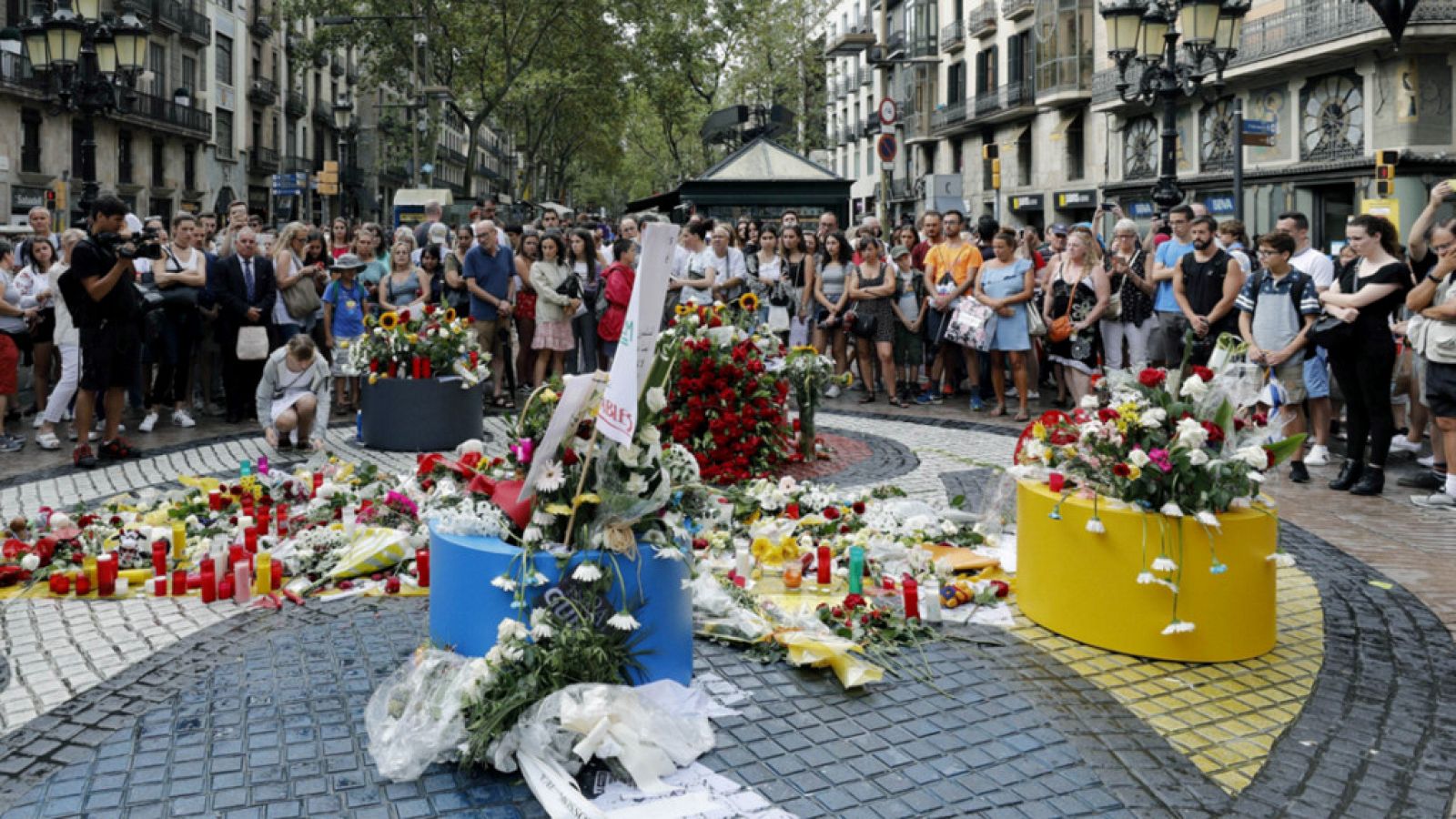 Informe Semanal - Barcelona. Luto en La Rambla - ver ahora