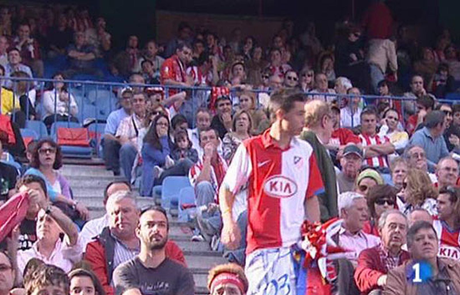 La afición del Atlético es una de las mejores del mundo, pero ya se ha cansado de ver como su equipo no da la talla.