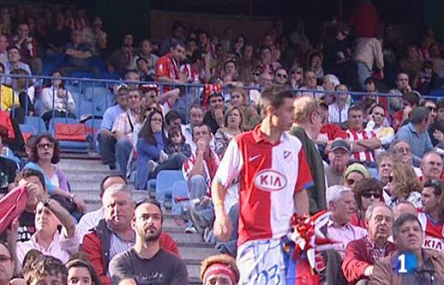  - Abucheos a los 'rojiblancos'